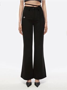 SMFK
MERMAID CLASSIC HIGH WAIST SUIT PANTS
Size M